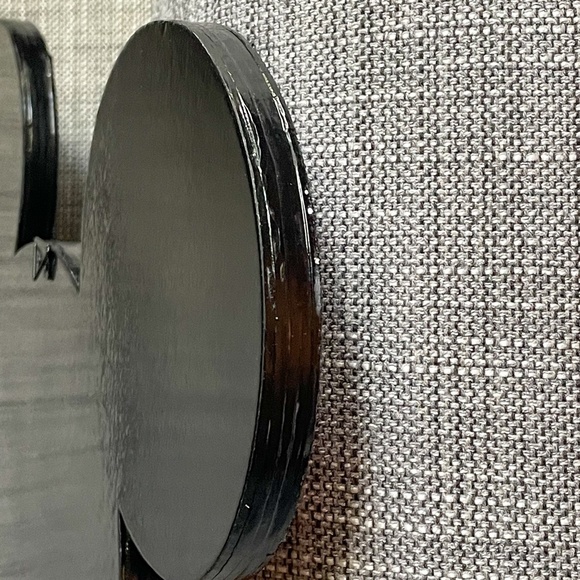 Mickey Mouse Shaped Disney Memo Board 14" x 11" with Mickey Icon Ribbons - Picture 9 of 12